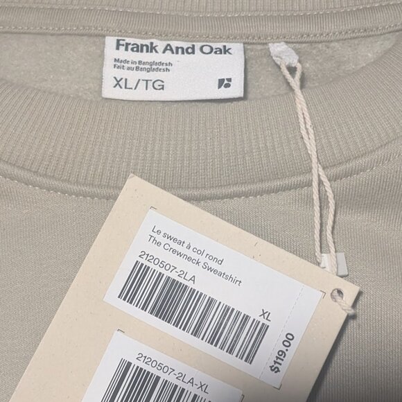 Frank and Oak | The Soft Crewneck Sweatshirt In Green - Picture 8 of 10